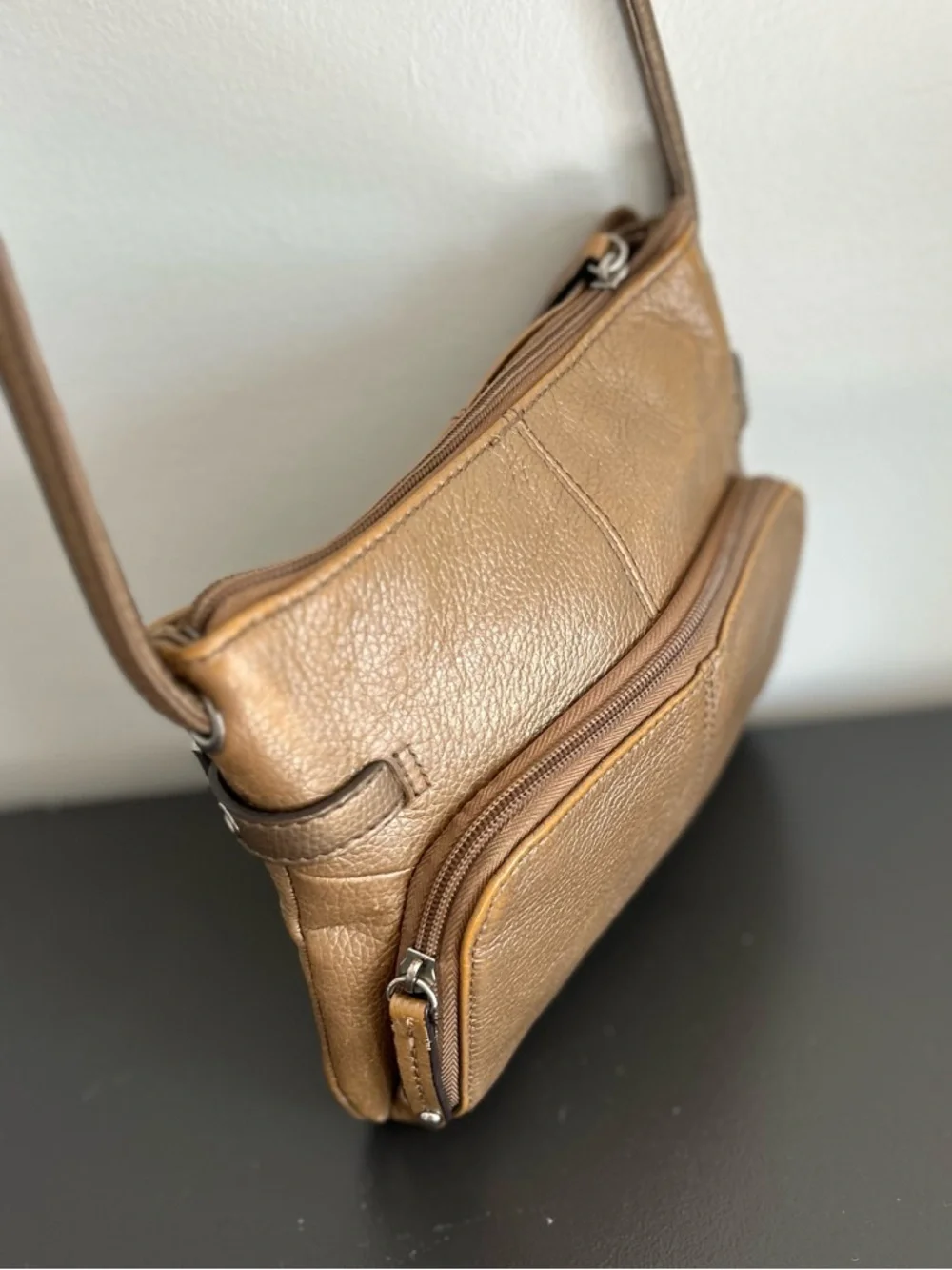 Tignanello Metallic Gold Pebbled Leather Crossbody Bag Buckle Accent Purse - Picture 3 of 11